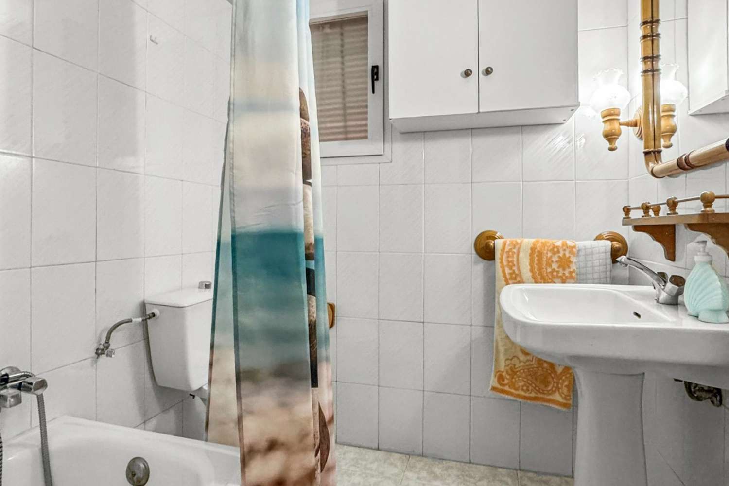 Spacious 3-Bedroom Seafront Apartment with Mediterranean Views
