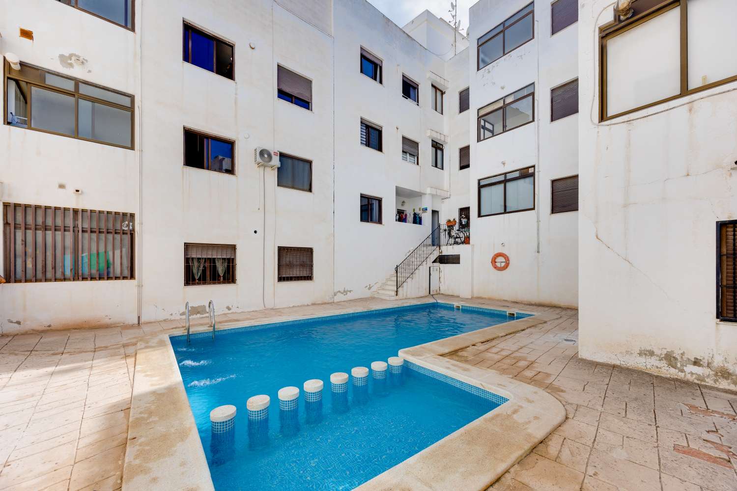 Spacious 3-Bedroom Apartment with Communal Pool & Garage in San Miguel de Salinas