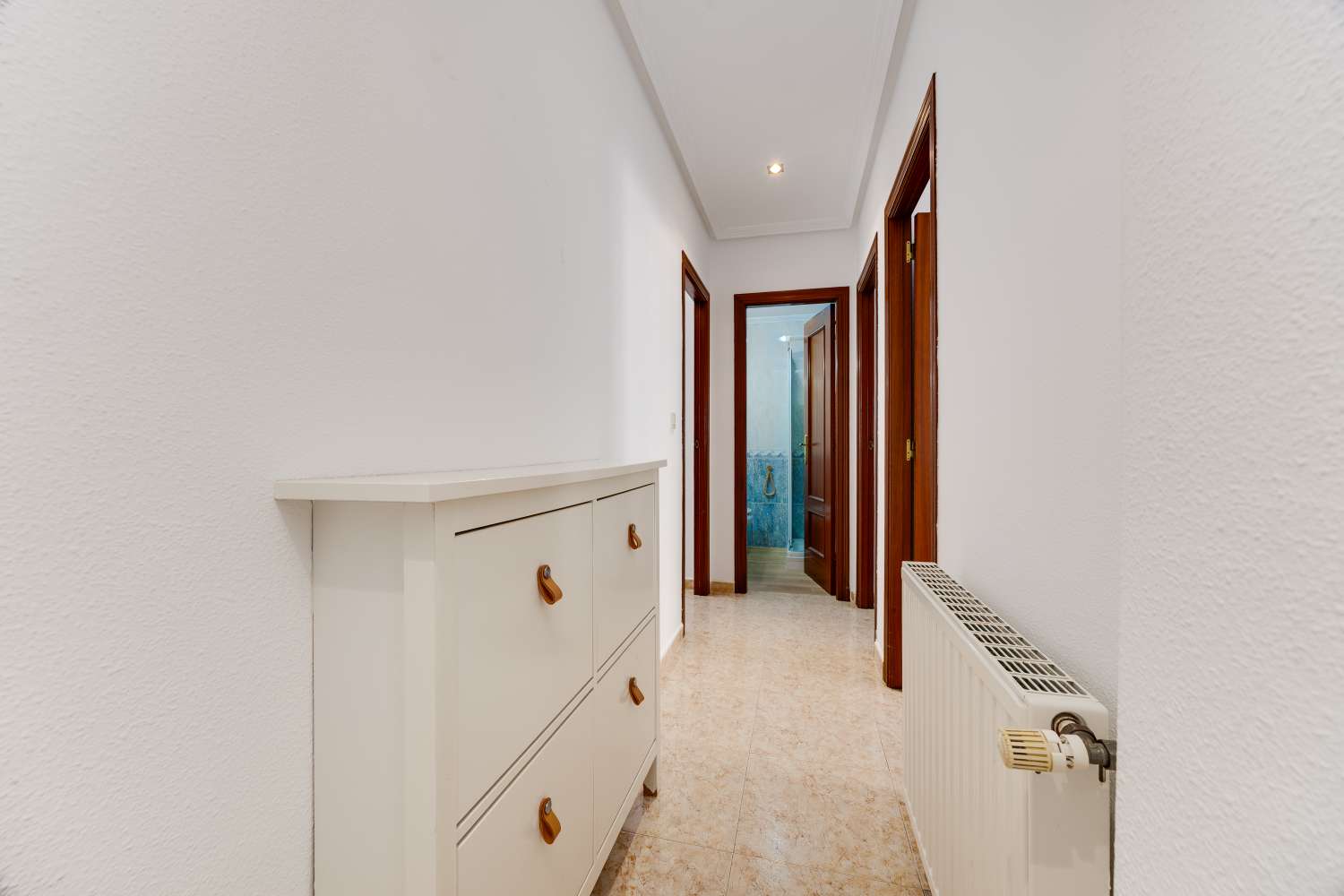 Spacious 3-Bedroom Apartment with Communal Pool & Garage in San Miguel de Salinas