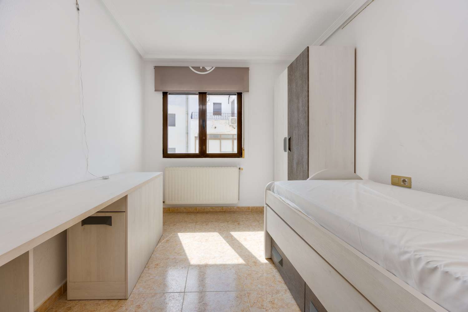 Spacious 3-Bedroom Apartment with Communal Pool & Garage in San Miguel de Salinas