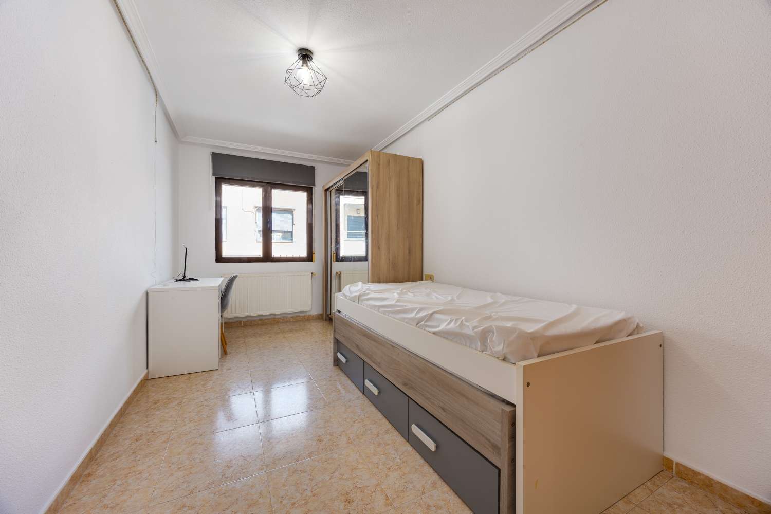 Spacious 3-Bedroom Apartment with Communal Pool & Garage in San Miguel de Salinas