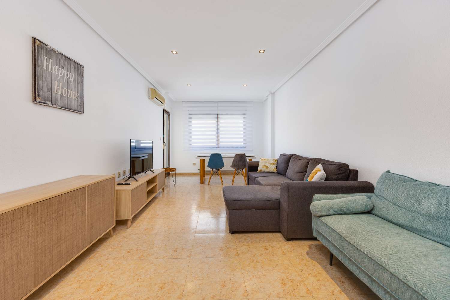 Spacious 3-Bedroom Apartment with Communal Pool & Garage in San Miguel de Salinas