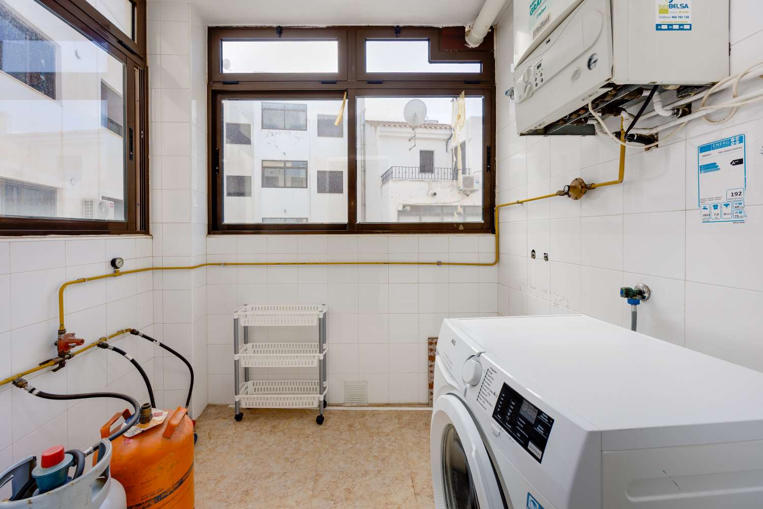 Spacious 3-Bedroom Apartment with Communal Pool & Garage in San Miguel de Salinas