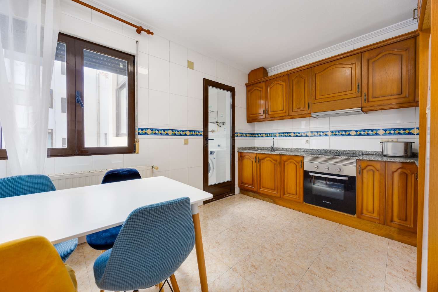 Spacious 3-Bedroom Apartment with Communal Pool & Garage in San Miguel de Salinas