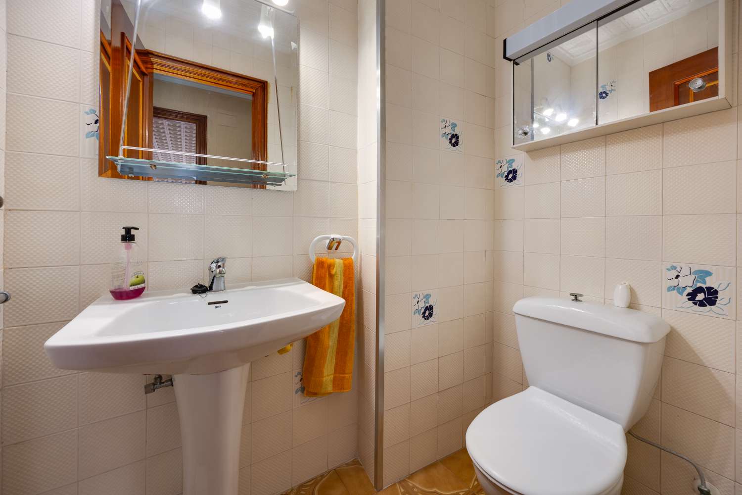 Beachfront Apartment with Direct Sea Views in Playa del Acequión, Torrevieja