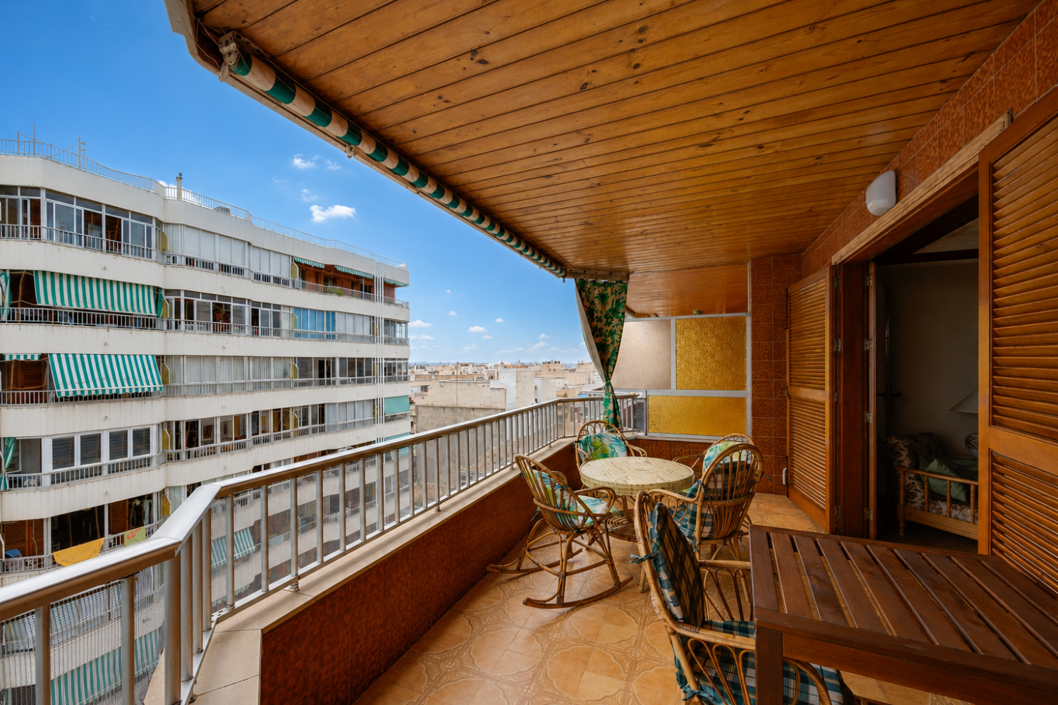 Beachfront Apartment with Direct Sea Views in Playa del Acequión, Torrevieja