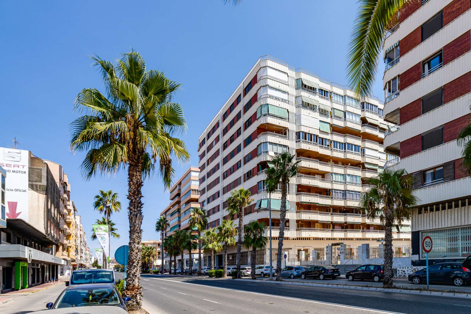 Beachfront Apartment with Direct Sea Views in Playa del Acequión, Torrevieja