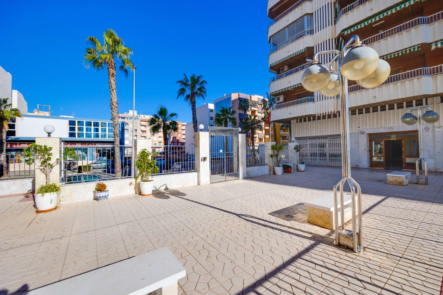 Beachfront Apartment with Direct Sea Views in Playa del Acequión, Torrevieja