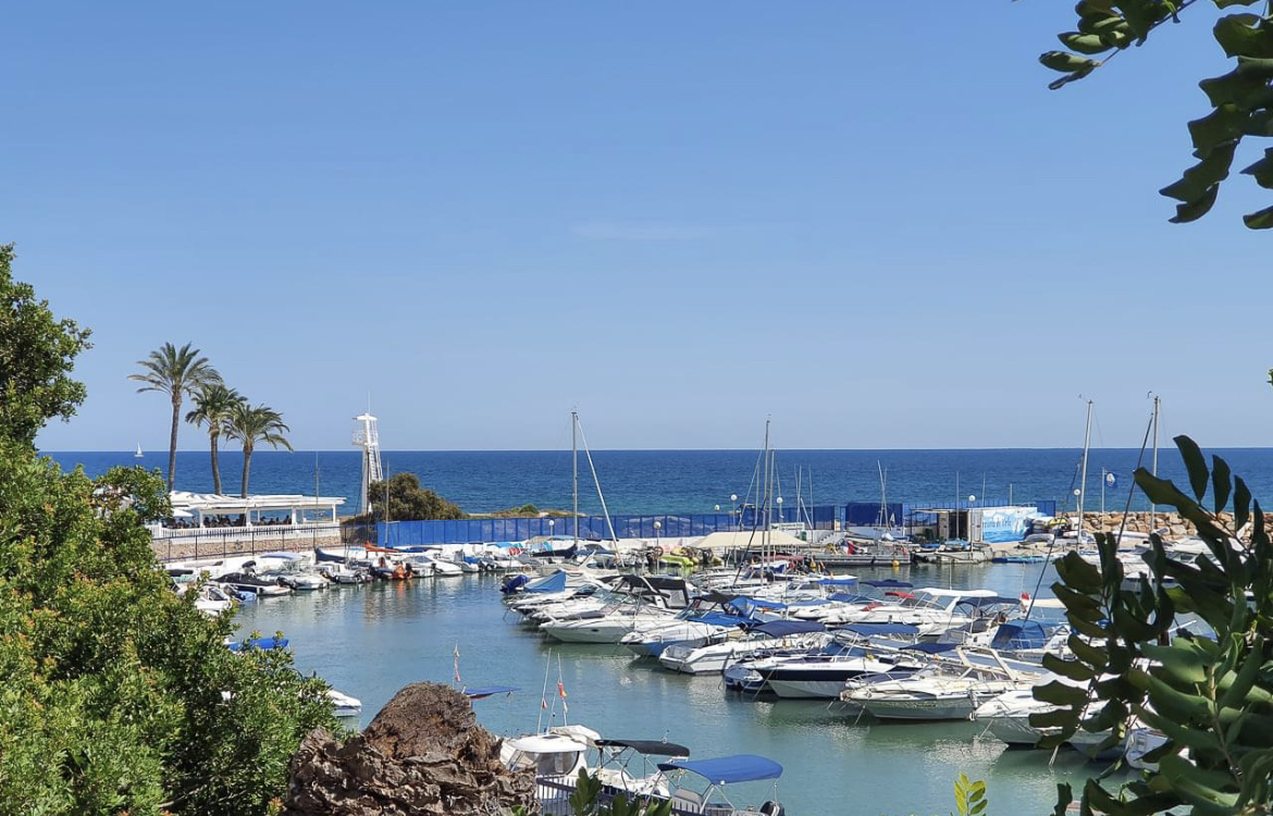 Spacious Property with Tourist Licence in Campoamor, Orihuela Costa