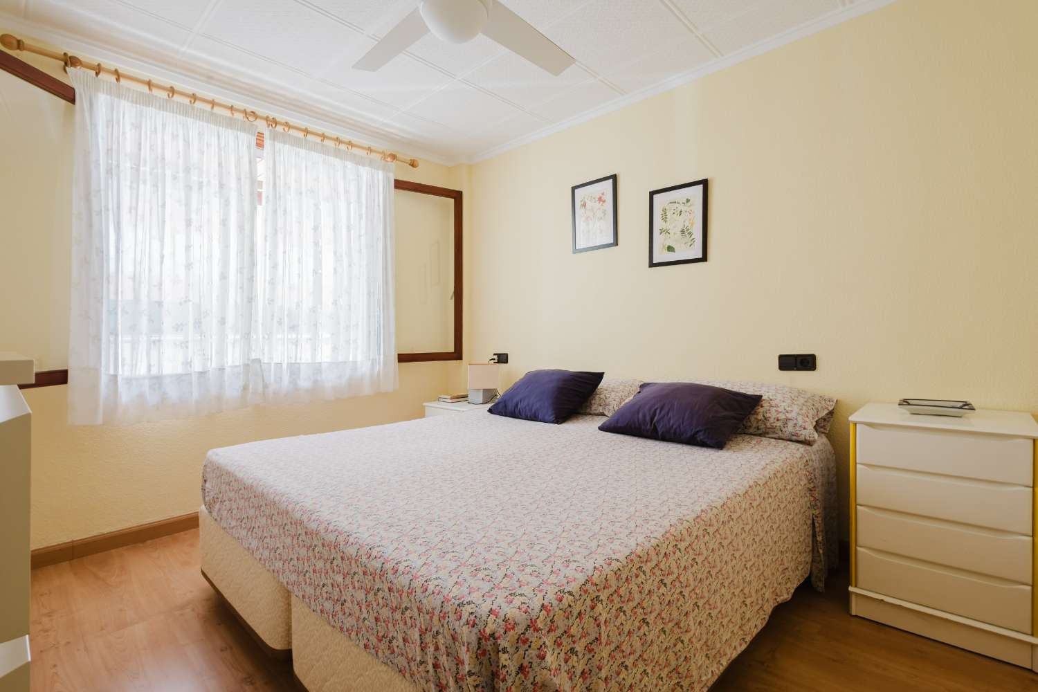 Frontline Beach Property with Sea Views in Playa del Acequión, Torrevieja