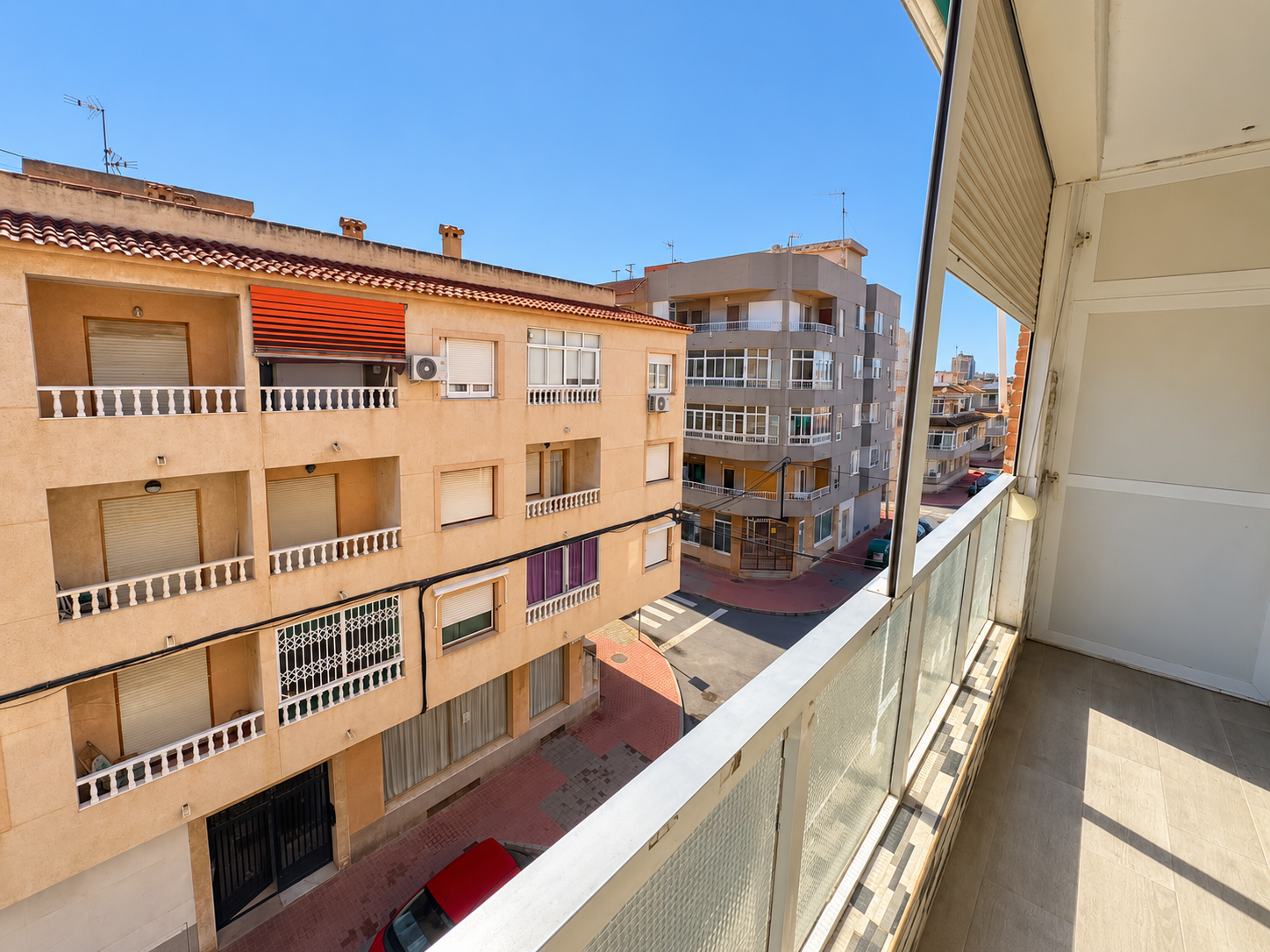 Property with Communal Pool Near the Beach in Playa de Los Náufragos, Torrevieja