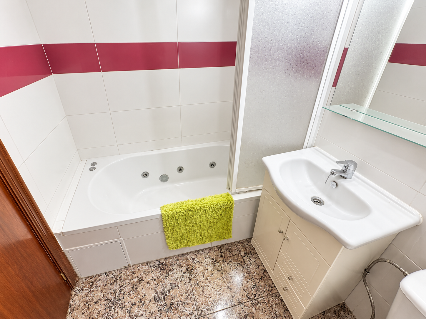 Property with Communal Pool Near the Beach in Playa de Los Náufragos, Torrevieja
