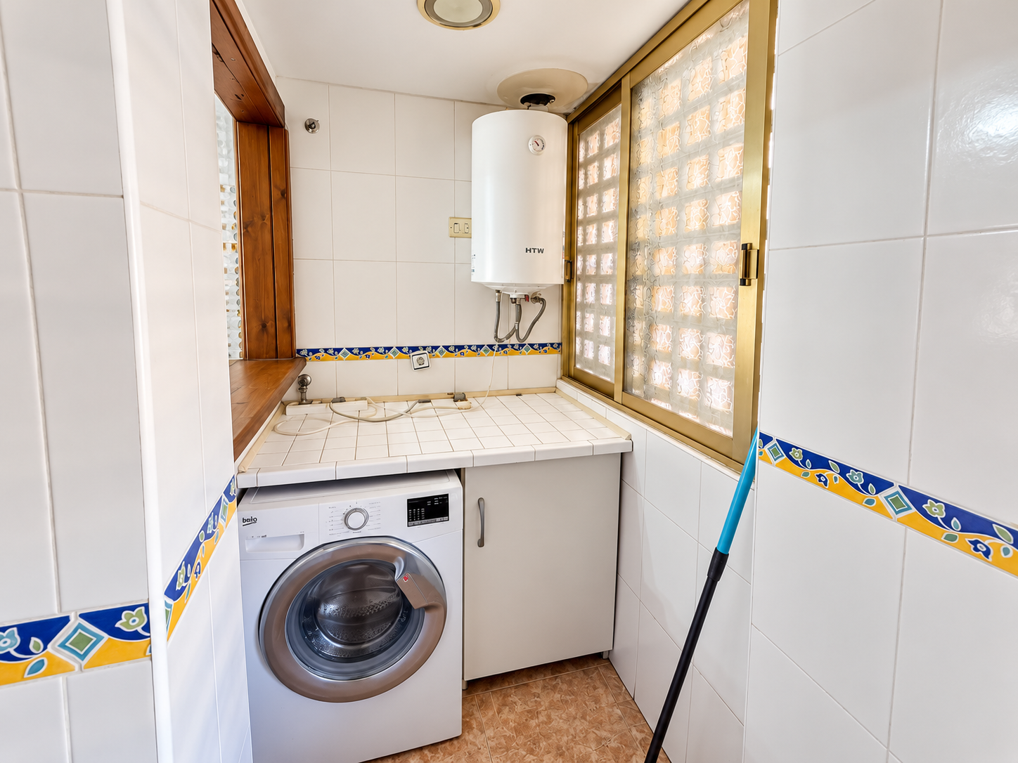 Property with Communal Pool Near the Beach in Playa de Los Náufragos, Torrevieja
