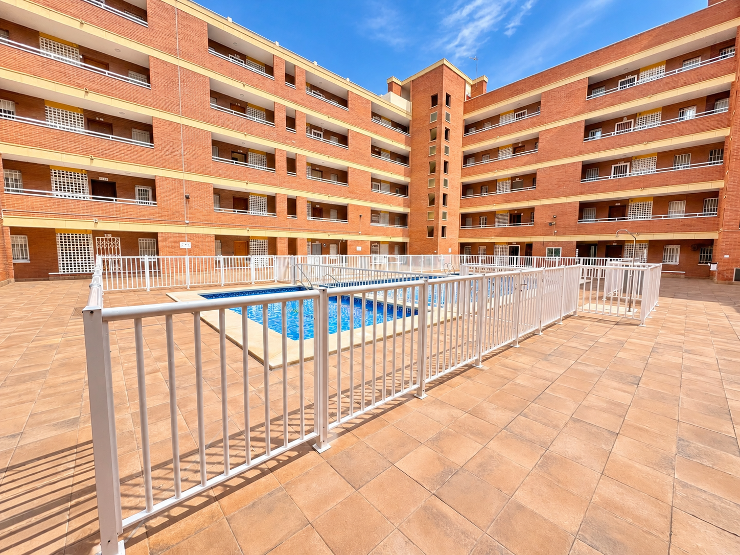 Property with Communal Pool Near the Beach in Playa de Los Náufragos, Torrevieja