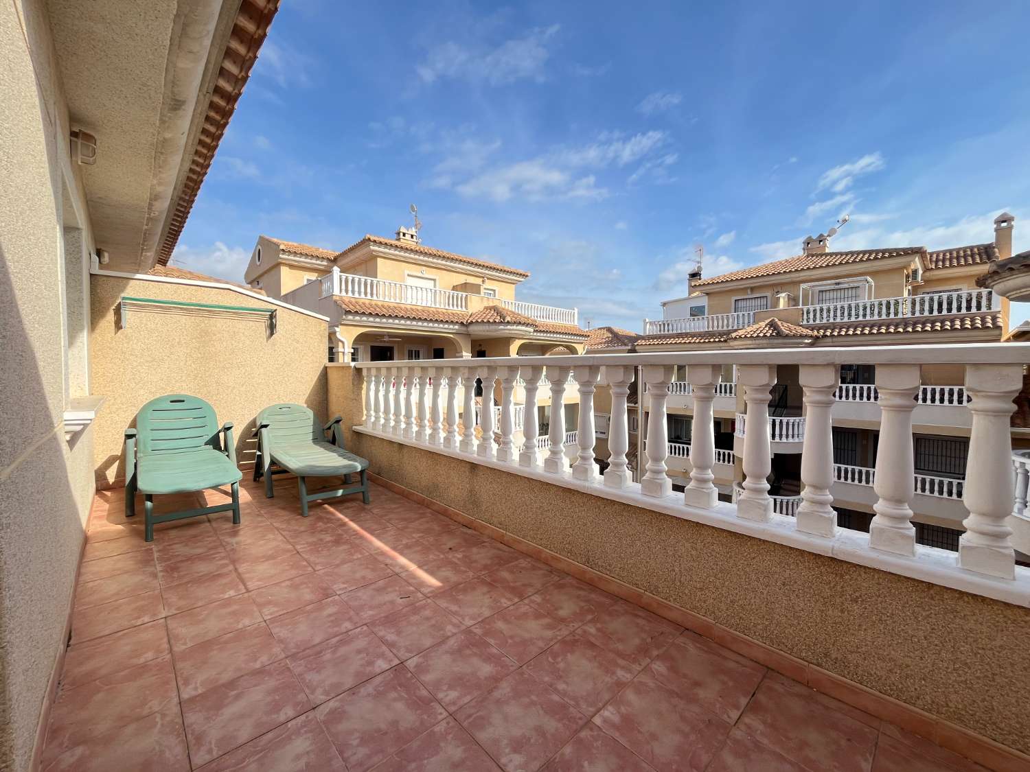 Ejendom med pooludsigt i La Florida, Orihuela Costa