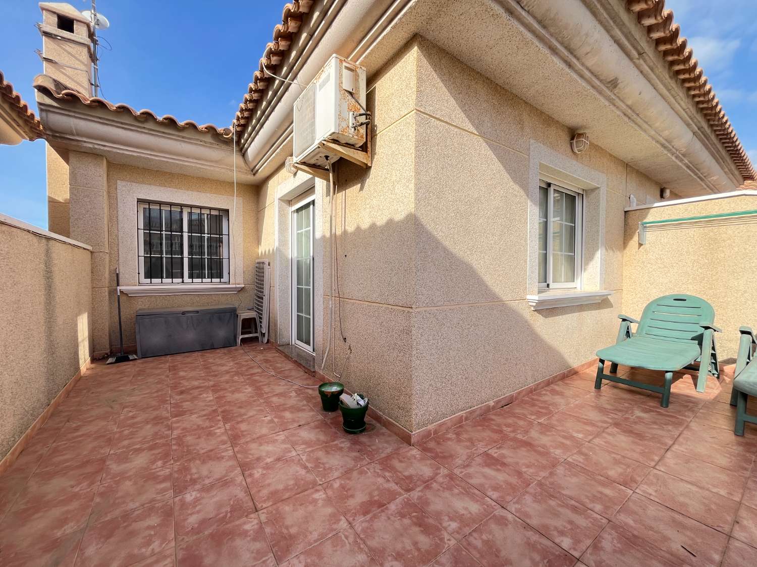 Ejendom med pooludsigt i La Florida, Orihuela Costa