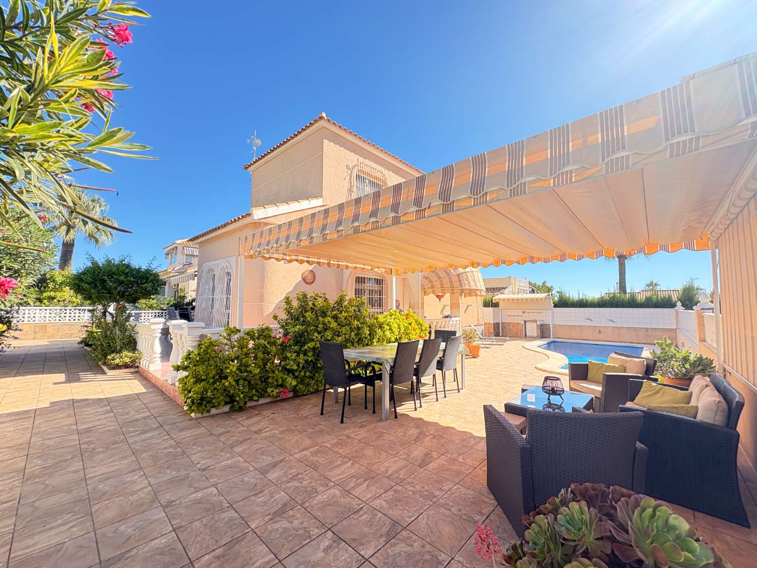Villa preciosa con piscina privada y 3 dormitorios