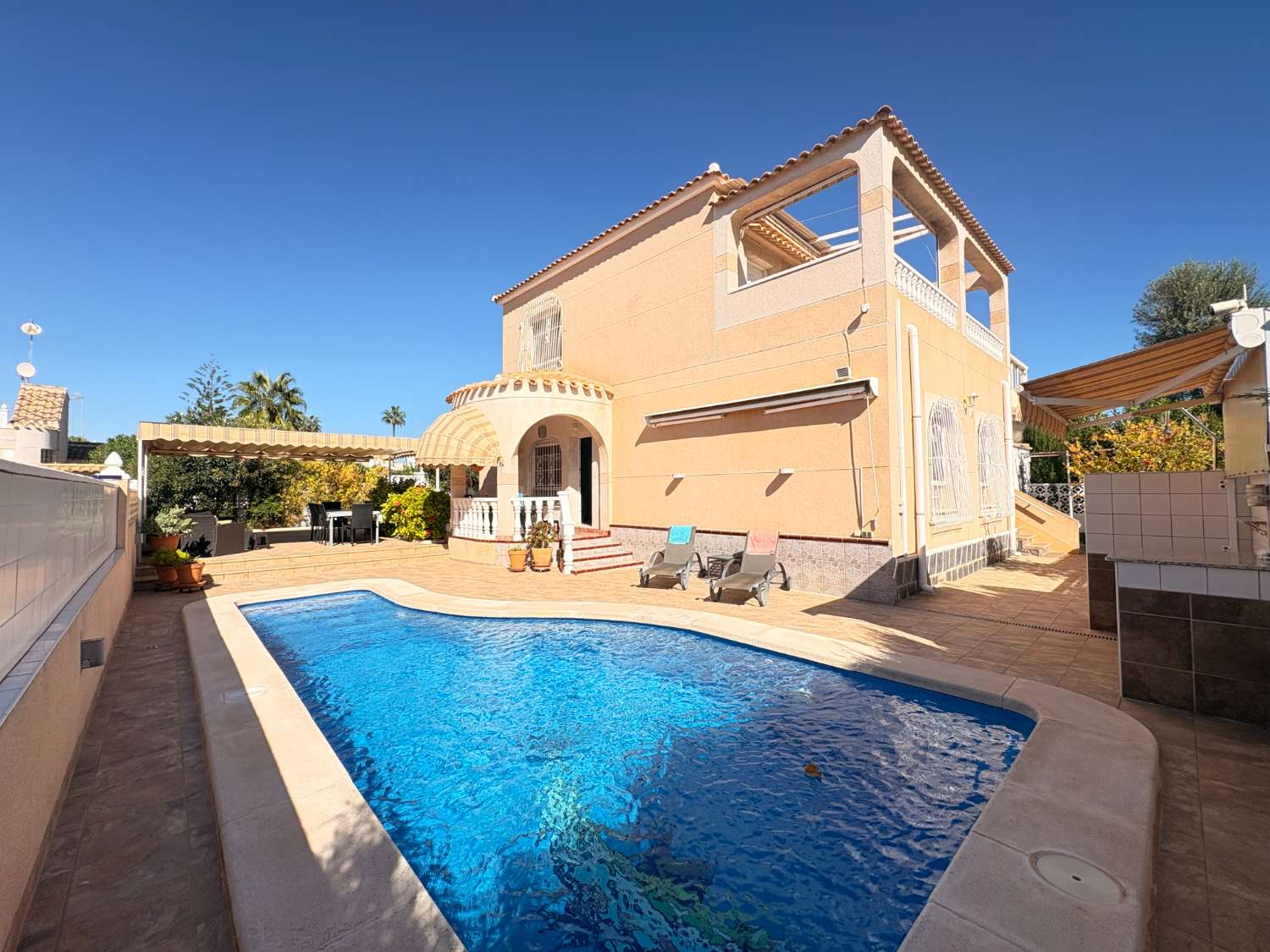 Villa preciosa con piscina privada y 3 dormitorios