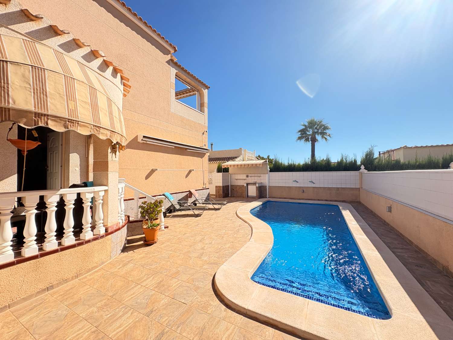 Villa preciosa con piscina privada y 3 dormitorios