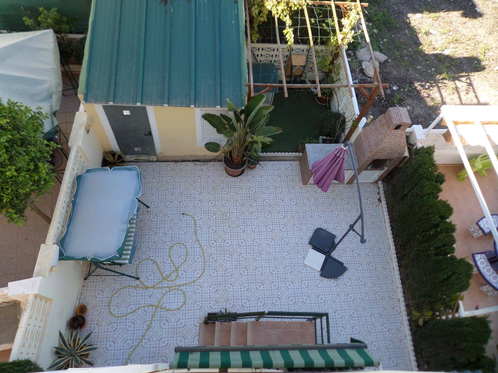 Duplex situato a Los ALTOS con 3 camere da letto, 2 bagni in una comunità recintata con piscina comune