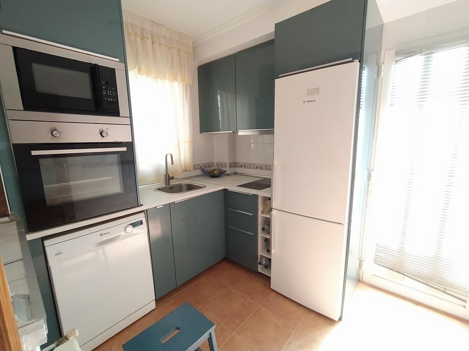 Duplex situado Los ALTOS con 3 dormitorios , 2 baños en comunidad privada con piscina comunitaria